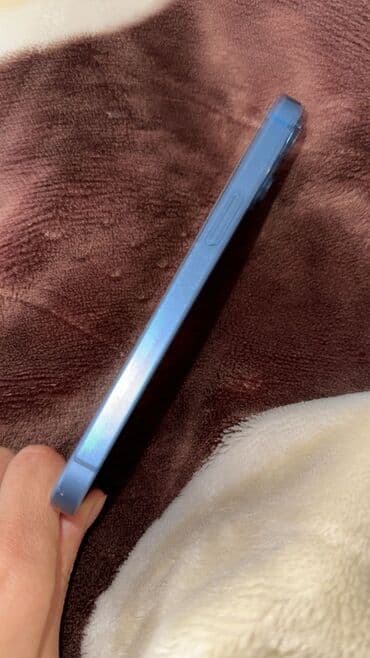 iphone 11 barter var: IPhone 13, Mavi, Face ID — 4