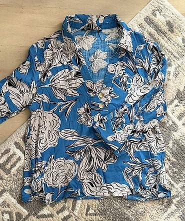 savis a e krem: Mavi rəngli, çiçək naxışlı qadın köynəyi. Parça pambıq. 65 alınıb 15 — 1