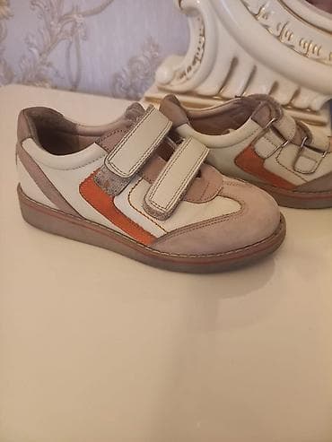 ikili dest: Rəng - Bej Tuflilər, Burberry, Ölçü: 29, Oğlan üçün — 1