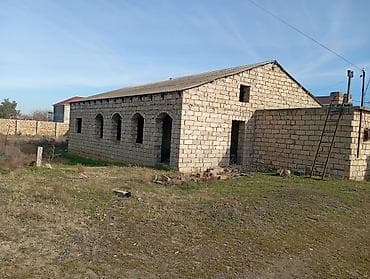 Satılır: həyət evi və torpaq sahəsi Seabreezə 20 dəqiqəlik məsafədə