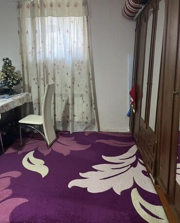 снять комнату в общежитии: Ev yasamal rayonu, statistika komitesi terefde yerleşir. 5mertebeli — 3