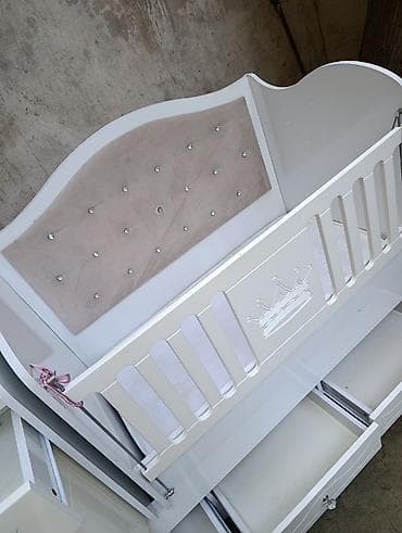 matras islenmis: Oğlan və qız üçün, İşlənmiş, Dördbucaq, Beşik, Matras ilə, Yellənmə mexanizmsiz — 6