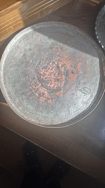 bendir: XIX əsr Mis materialdan düzəldilmiş iki ədəd əl işi siniyə bənzər — 2