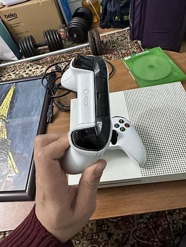 xbox one pult: Xbox one s 500gb iki pultla bütün şnurları verilir üstündə heç bir — 7