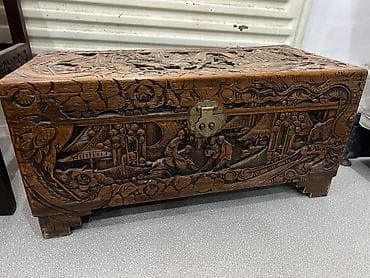 Əl oyma naxışlı taxta sandıq/kofra - Material: bərk ağac (təxmini