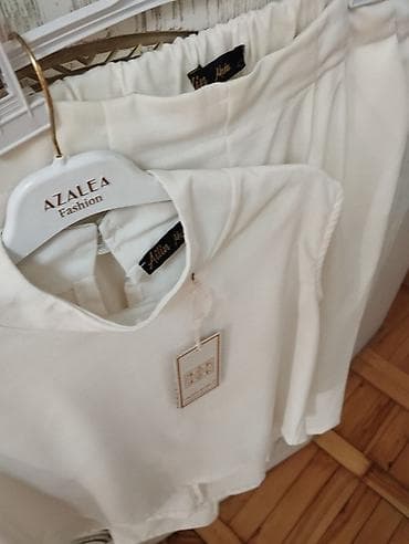 Baş geyimləri: Kastum ketan 44 razmer Alınıb 55 azn — 2