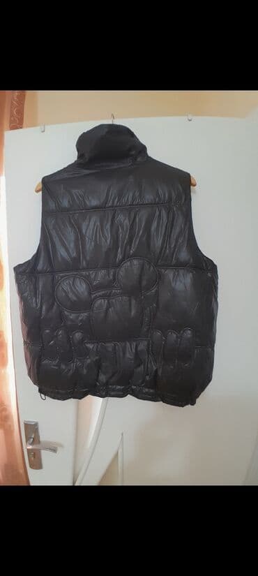 the nort face kurtka: Razmer L/XL.Qara şişmə qadin üçün jilət - Rəng: qara, parlaq səthli - — 2