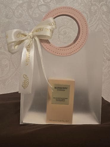sederek xonca instagram: Burberry Goddess Intense Eau De Parfum – 30 ml (1.0 fl. oz) - Tip — 1