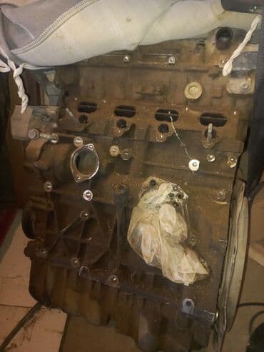 Volkswagen PASSAT B6, 2 л, Бензиновая, 2005 г., Б/у