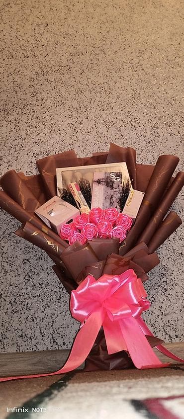 lent buketi: Hədiyyə üçün dekorativ buket – kosmetika və gül kompozisiyası - — 2