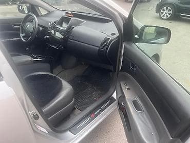 amg disk type 0 per page 40: Toyota Prius – hibrid hetçbek - Korpus: 5 qapılı hetçbek, gümüşü rəng — 2