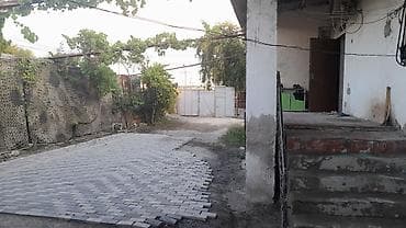 Həyət evi (avtomaşın dayanacağı və təsərrüfat sahəsi ilə) - Geniş — 1