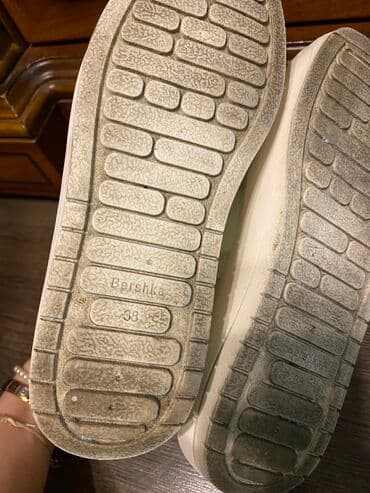 женские кеды сникерсы: Bershka, Размер: 38, цвет - Белый, Б/у — 5