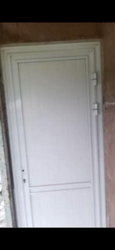 Qoşqular: Vaqon satılır.Uzunluğu 9 metr.Eni 3 metr.İki otaq və bir hamam — 5