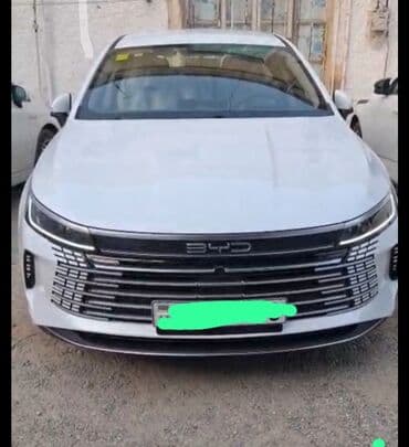 yağış sensoru: BYD hibrid sedan Xüsusiyyətlər: - Ağımtıl gövdə rəngi, geniş xrom — 2