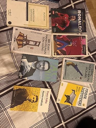 İkinci əl kitablar, yeni kimi, təmiz. (Tək-tək satış da mümkündür)