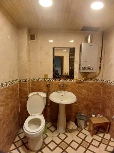 ən ucuz günlük kirayə evlər: Ev kiraye verilir aileye iw adamina 2 otaqdi. kohne yevlax — 3