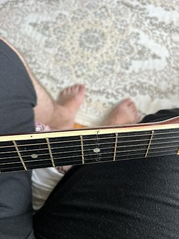gitara balaca: AXE akustik gitar - Korpus: kəsikli (cutaway) dizayn, günəşbatımı — 5
