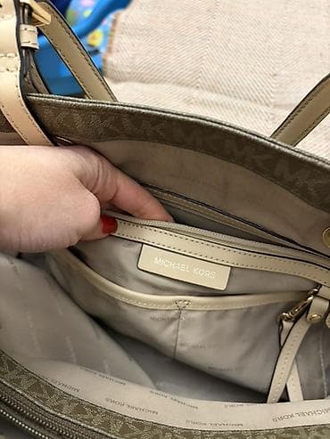 portmane: Michael Kors tote çanta İdeak vəziyyətdə. Dəridir. Lazerlə işlənmiş — 2