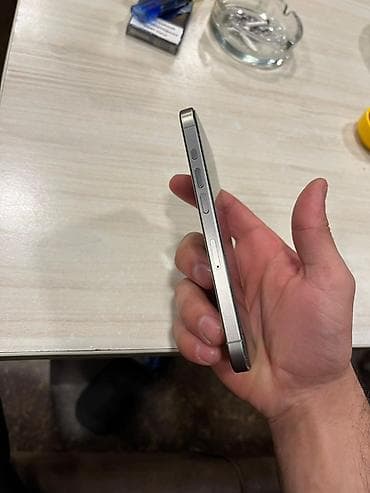 iphone 15 satış: IPhone 15 Pro, Space Gray, Face ID — 4