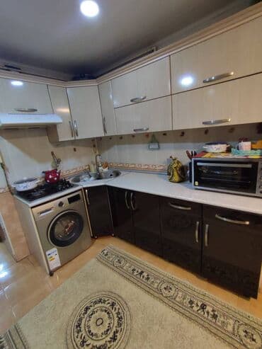 yeni guneslide satilan evler unvan az: Bakı, 4 otaqlı, Köhnə tikili, 100 kv. m — 6