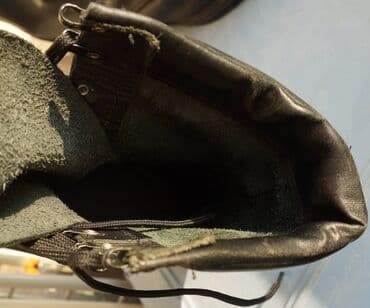 işlenmiş eşyalar: Hərbi zabit çəkməsi Az işlənmiş hərbi zabit çəkməsi satılır. Ölçüsü — 7