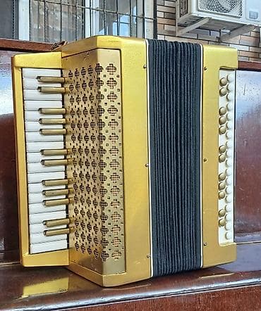 korg m 3: Akustik Akkordeon — 1