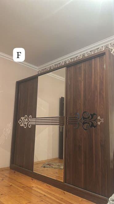 xacmazda tecili satilan evler: Гардеробный шкаф — 1