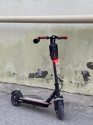 İşlənmiş Elektrik samokat 8", 251 - 350 Vt, 26 - 35 km/s, Ünvandan götürmə