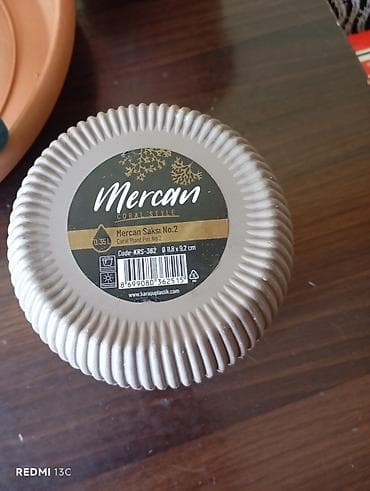 dibcək gul: Plastik dekorativ güldan (kvadrat formalı) - Material: yüngül və — 10