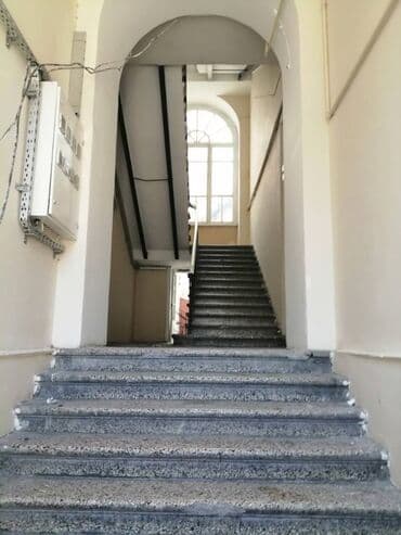 sumqayit 6 ci mikrorayon: Bakı, 4 otaqlı, Köhnə tikili, m. İçərişəhər, 200 kv. m — 17