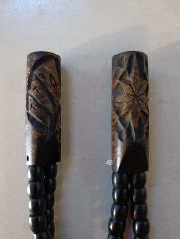 kəhrəba təsbehlər: Tesbeh el işi Ebanit 50 Azn almışdım 35 Azn Satıram WhatsApp — 2