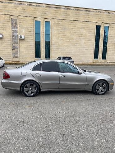 maşın 099: Mercedes-Benz E 320: 3.2 l | Sedan — 4