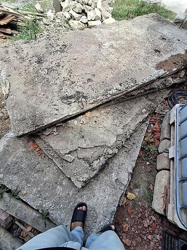 heyet darvazaları: Məhsul: Dəmir-beton plitələr (yastı döşəmə/örtük plitələri) Təsvir: - — 3