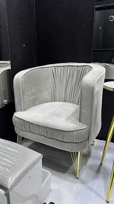 qara parça: Məhsul: Salon və ev interyeri üçün dəst – 3 oturacaqlı divan + 2 ədəd — 4