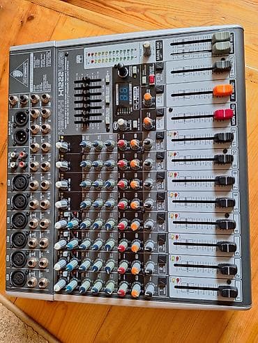 audio mikser: Behringer XENYX X1222USB mikser - 16 girişli analoq mikser: 6 — 1
