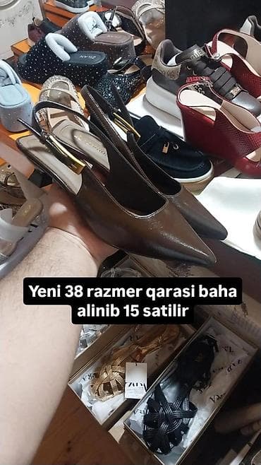 Qadın ayaqqabısı – klassik, uzun burunlu, arxası açıq (slingback)