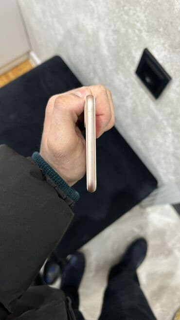 Mazda: IPhone 8 Plus, Золотой — 4