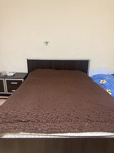 metbex masa desti: Yataq otağı mebel dəsti Tərkibi: - 4 qapılı paltar şkafı: ortada tam — 4
