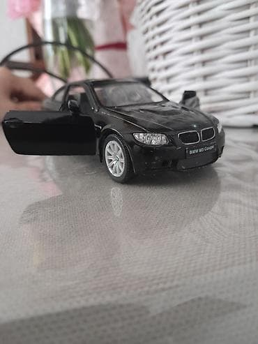 BMW M3 Coupe diecast model maşın - Model: BMW M3 Coupe (E92 dizaynı) — 3