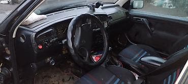 bmw 320d e90: Volkswagen Vento sedan - Kuzov: 4 qapılı sedan, badımcan rəng - Nömrə — 6