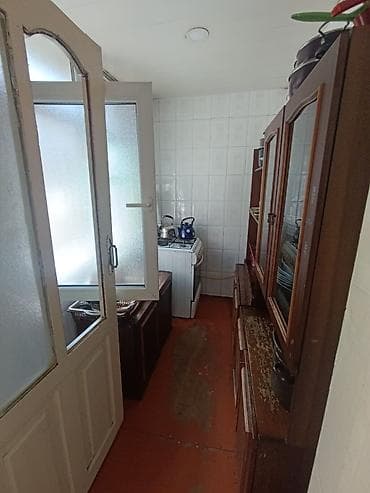 9cu mikrorayon: 3-cü mikrorayon 3 otaqlı, 150 kv. m, Orta təmir — 6