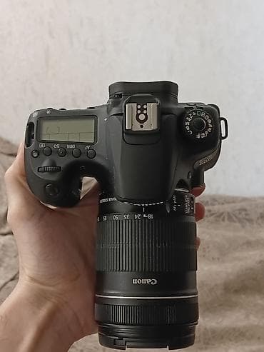 Kompüter, noutbuk və planşetlər: İdeal vəziyyətdə Canon EOS 60D DSLR fotoaparat + 18-135mm IS kit — 2