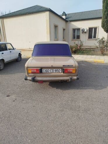 ваза стеклянная прозрачная высокая без узора: VAZ (LADA) 2106: 1.6 l | 1990 il — 2