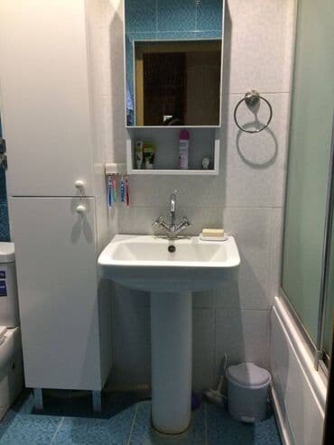 şəhər bağları mənzil satılır: Bakı, 3 otaqlı, Köhnə tikili, m. Nəriman Nərimanov, 50 kv. m — 6