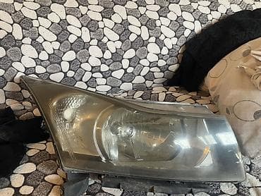 Sol, Yaxın və uzaq vuran işıqlar Toyota, Orijinal lalafo.az -da Sol, Yaxın və uzaq vuran işıqlar Toyota, Orijinal