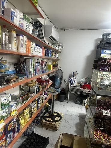 yapon gavalisi: Evvəla salam Magaza binə atciliqda orta yolda yerləşir və hazir biznes — 8