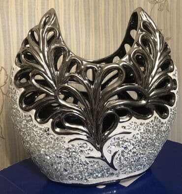 vaza qab: Bir vaza, Keramika — 1