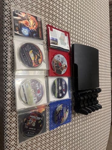 tək şəxsiyyət vəsiqəsi ilə: PlayStation 3 paketi Komplekt: - PS3 konsolu (qara rəng) - 5 ədəd — 3