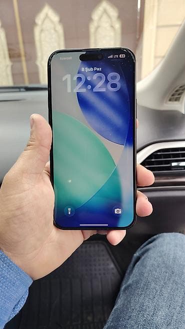 irşad iphone 11: IPhone 15, Qara — 1